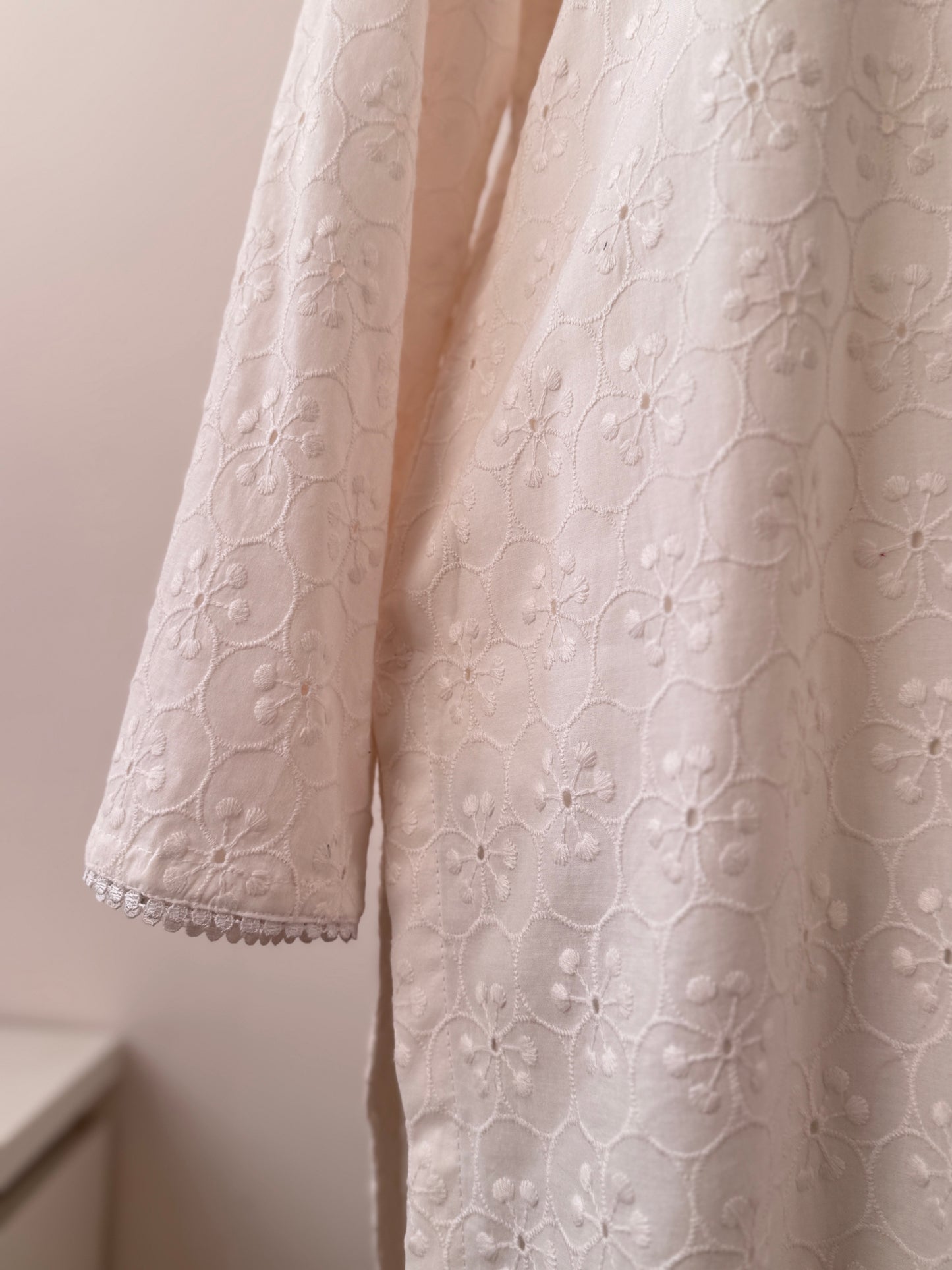 Off white Embroidered Cotton chicken Kari Kurta