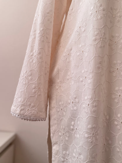 Off white Embroidered Cotton chicken Kari Kurta