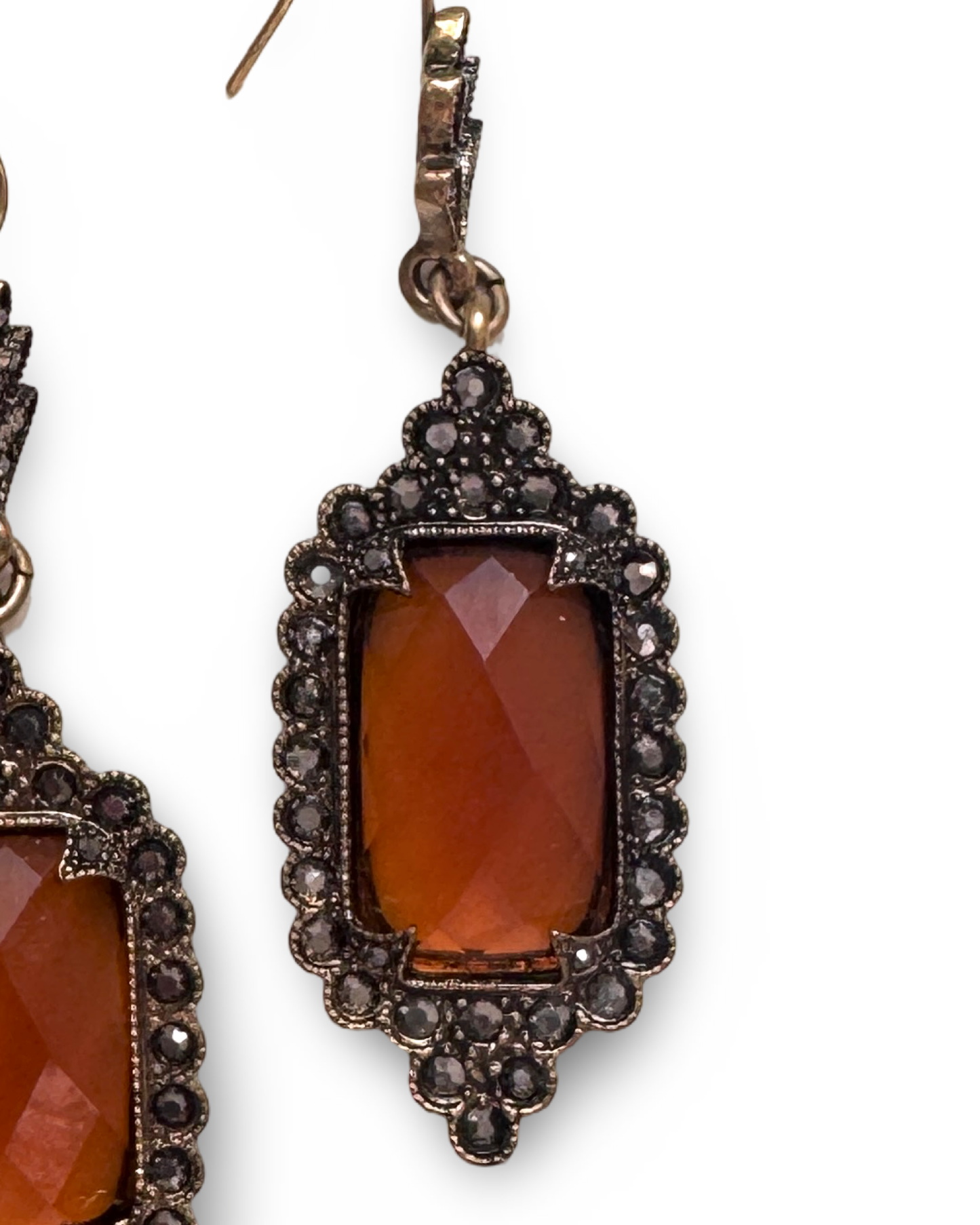 Temple hanging earrings